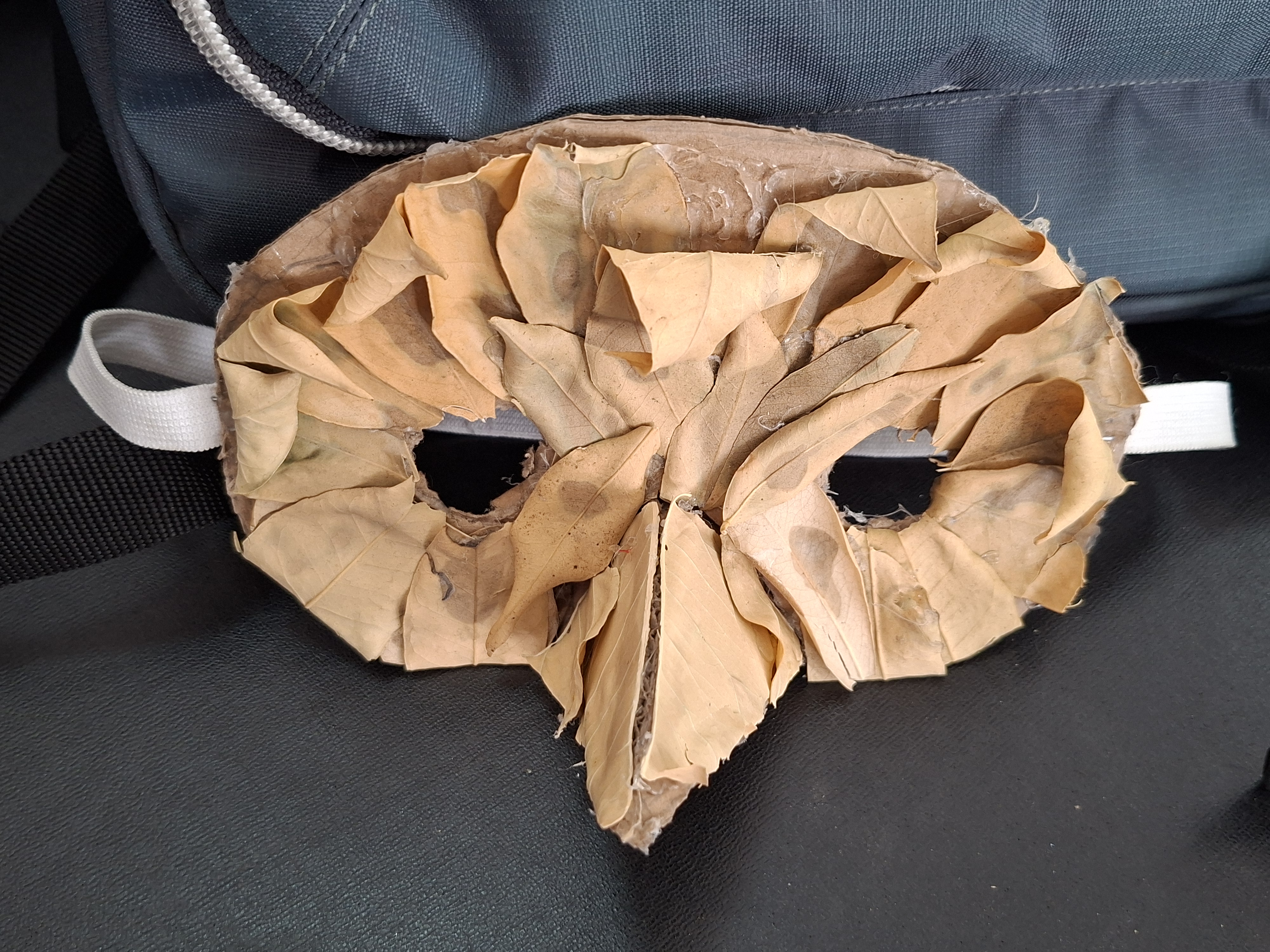 Τσικνοπέμπτη με Οικολογική Ματιά: Δημιουργούμε με Ανακυκλώσιμα Υλικά